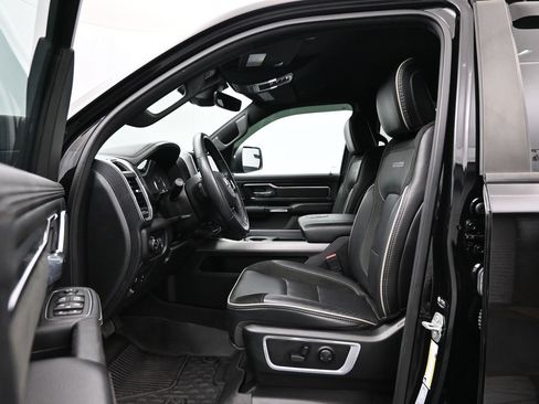 Used 2023 RAM 1500 Laramie AWD/4WD image 9