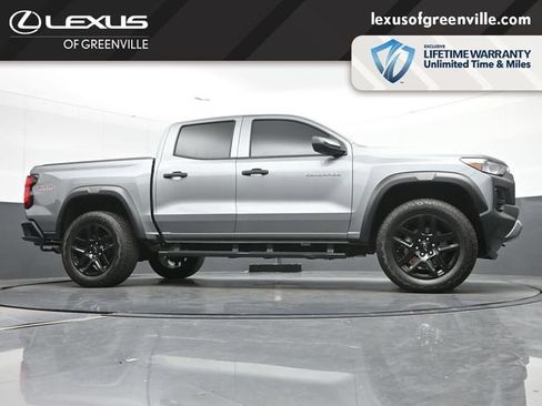 Used 2025 Chevrolet Colorado Trail Boss AWD/4WD image 38