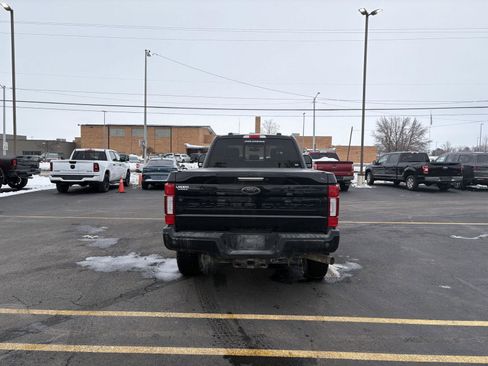 Used 2022 Ford F250 Lariat w/ Black Appearance Package image 25