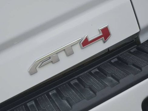 Used 2025 GMC Sierra 2500 AT4 AWD/4WD image 12