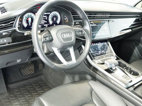 Used 2023 Audi Q7 2.0T Premium w/ Convenience Package image 16