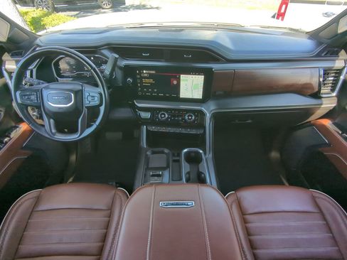 Used 2024 GMC Sierra 3500 Denali Ultimate image 15