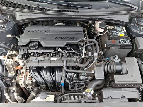 Used 2021 Hyundai Elantra SEL w/ Convenience + Premium Package image 30