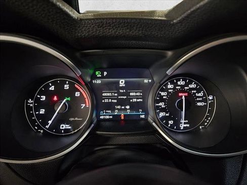 Used 2020 Alfa Romeo Stelvio w/ Nero Edizione image 11