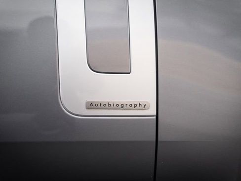 Used 2023 Land Rover Range Rover Long Wheelbase Autobiography AWD/4WD image 26