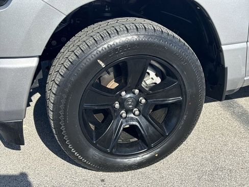Used 2024 RAM 1500 Big Horn AWD/4WD image 10