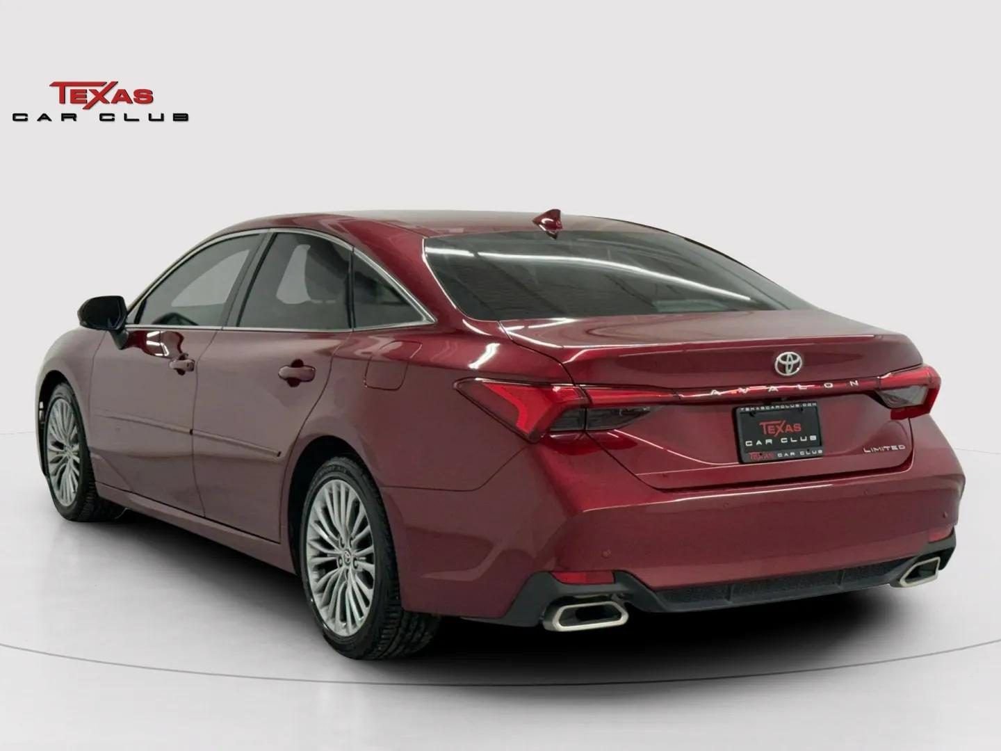 Used 2022 Toyota Avalon Limited w/ Advanced Safety Package FWD image 6
