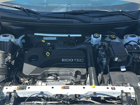 Used 2022 GMC Terrain SLT image 3