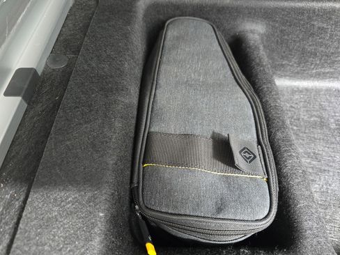 Used 2023 Rivian R1S Adventure AWD/4WD image 34