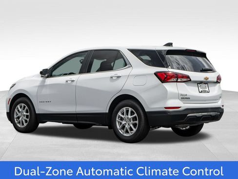 Used 2023 Chevrolet Equinox LT w/ Driver Convenience Package FWD image 5