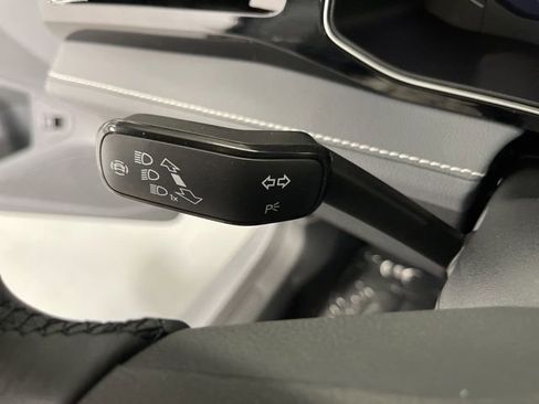 New 2026 Volkswagen Jetta SEL FWD image 19