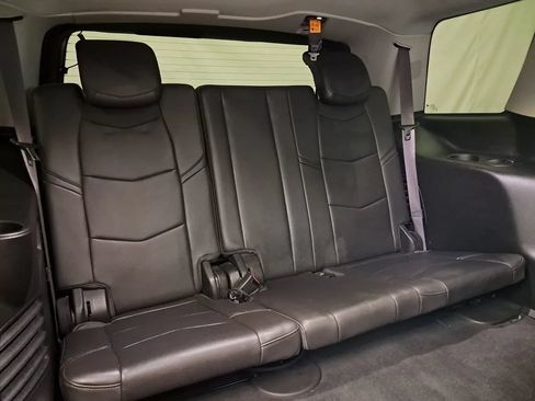 Used 2016 Cadillac Escalade 4WD image 24