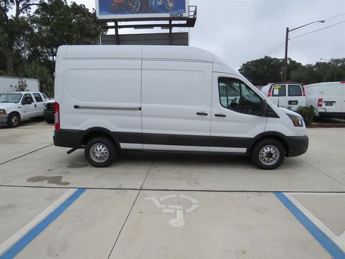 Used 2023 Ford Transit 250 High Roof image 14