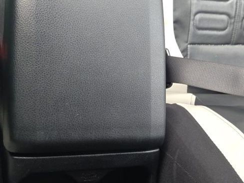 Used 2022 Toyota Tacoma SR image 29