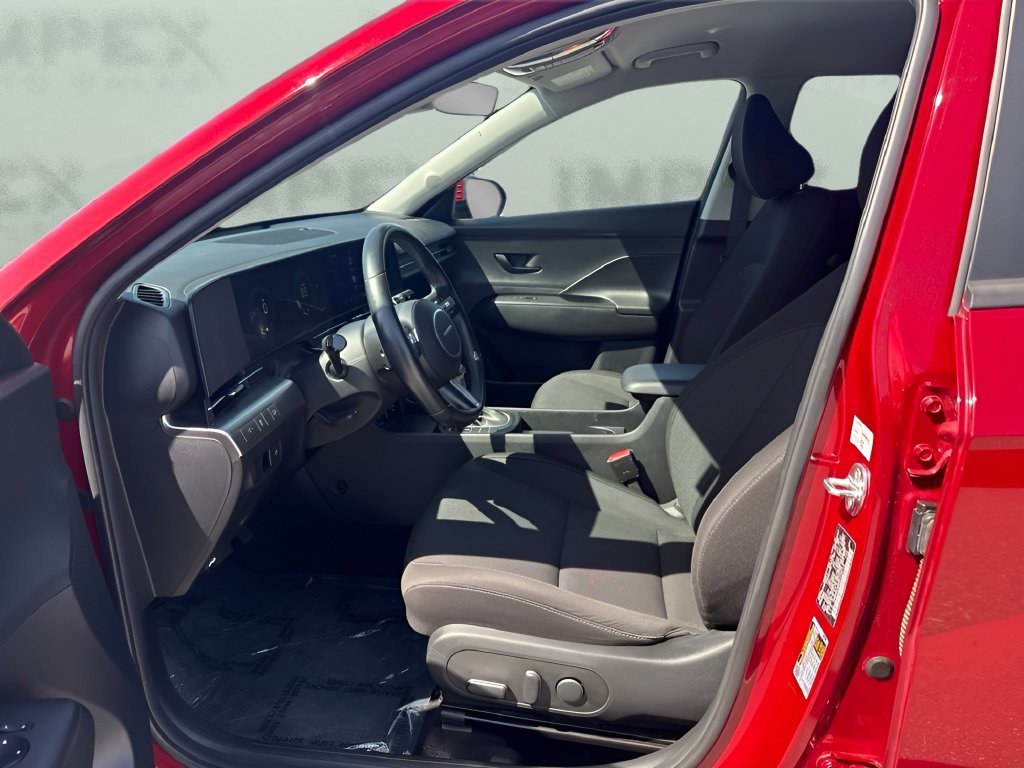 Used 2024 Hyundai Kona SEL AWD/4WD image 5