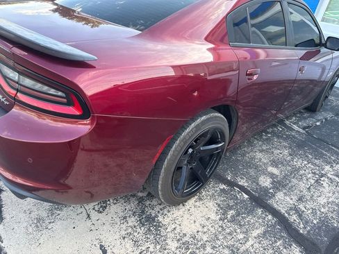 Used 2018 Dodge Charger R/T RWD image 7