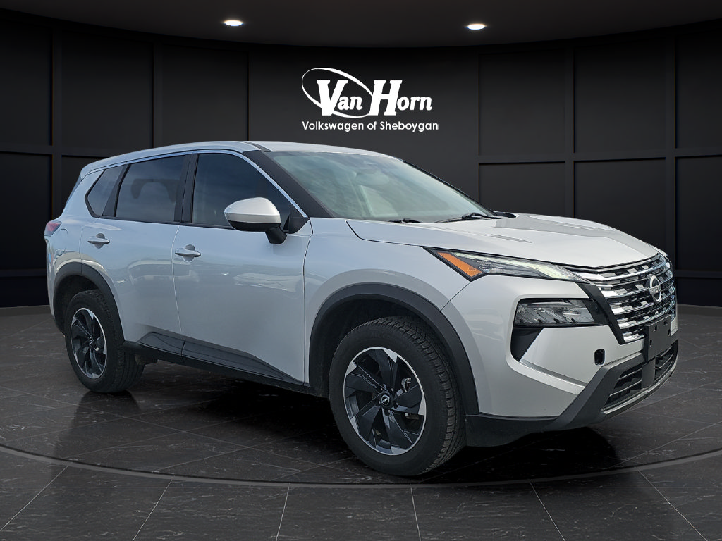 Used 2024 Nissan Rogue SV AWD/4WD image 1