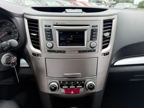 Used 2014 Subaru Outback 2.5i Premium image 16