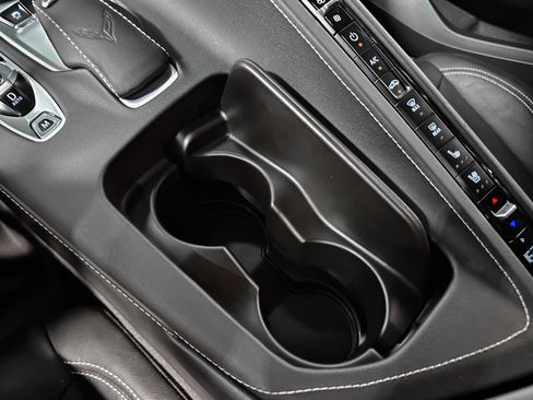 Used 2020 Chevrolet Corvette Stingray Preferred Cpe w/ 2LT Preferred Equipment Group RWD image 26