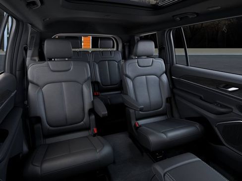 New 2026 Jeep Grand Cherokee L Limited w/ Limited Altitude Package AWD/4WD image 15