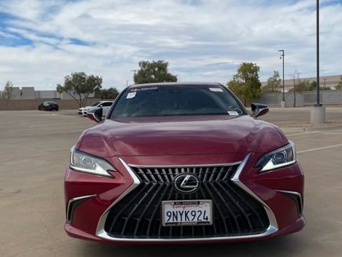 Used 2024 Lexus ES 350 FWD image 2