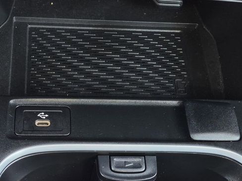 Certified 2025 Mercedes-Benz CLA 250 image 32