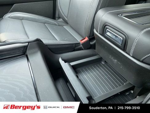 Certified 2023 GMC Yukon XL Denali image 44