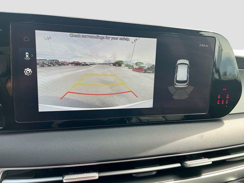 Used 2025 Hyundai Palisade SEL AWD/4WD image 13