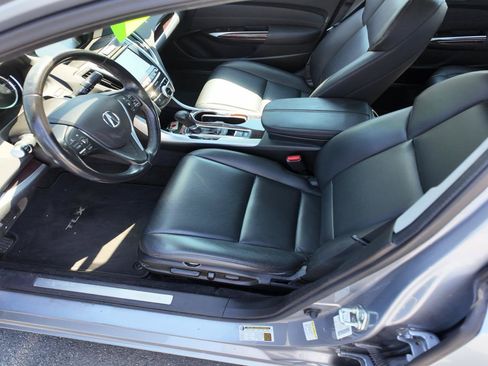 Used 2015 Acura TLX FWD image 10
