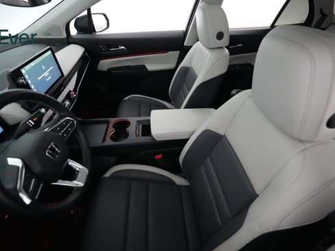 Used 2024 Honda Prologue Elite image 4