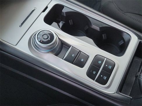 Certified 2023 Ford Explorer XLT image 12