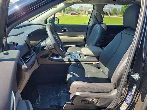 New 2026 Kia Carnival SX FWD image 8