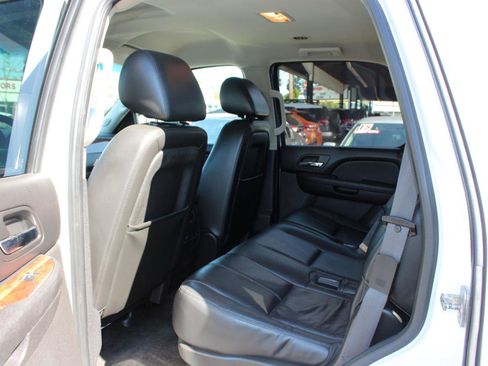 Used 2013 Chevrolet Tahoe LT AWD/4WD image 16