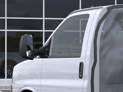 New 2026 Chevrolet Express 3500 RWD image 12