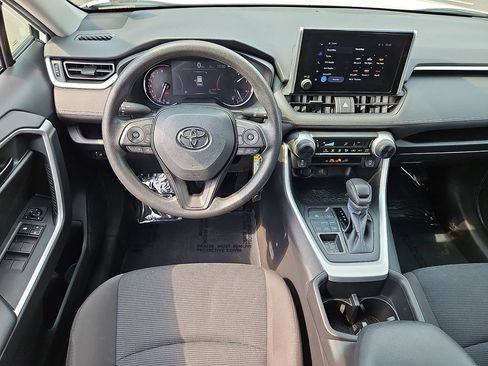 Used 2024 Toyota RAV4 LE AWD/4WD image 10