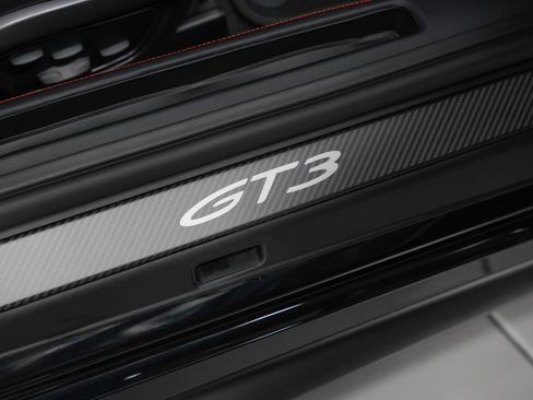 Used 2026 Porsche 911 GT3 image 37