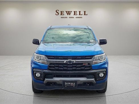 Used 2021 Chevrolet Colorado Z71 AWD/4WD image 8