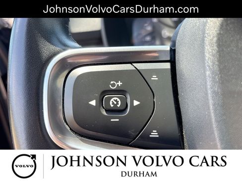Used 2019 Volvo XC40 T5 Momentum AWD/4WD image 18