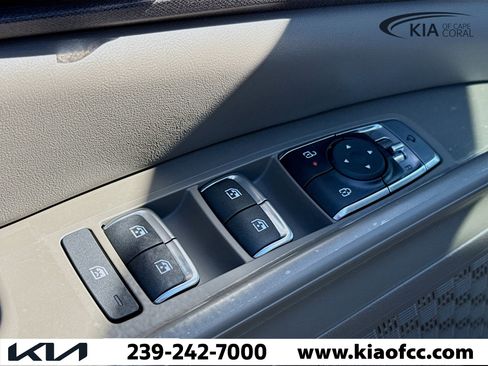 New 2026 Kia Carnival EX FWD image 23