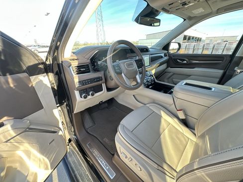 Certified 2023 GMC Yukon Denali AWD/4WD image 12