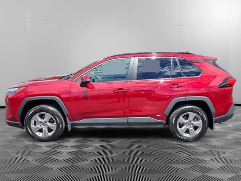 Used 2025 Toyota RAV4 XLE w/ Convenience Package AWD/4WD image 4