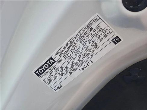 Used 2023 Toyota Highlander XLE FWD image 24