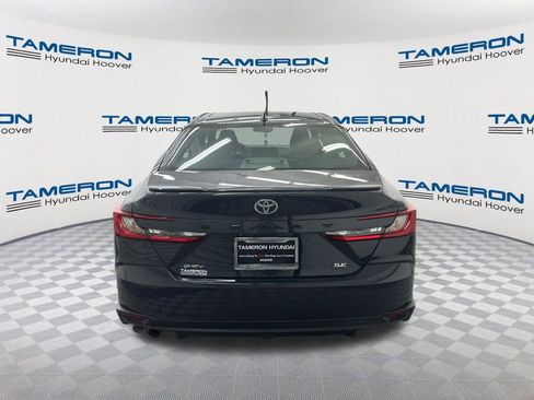 Used 2025 Toyota Camry SE w/ Convenience Package FWD image 4