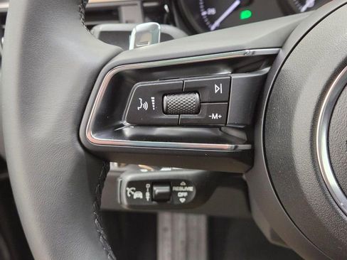 New 2026 Porsche Macan image 19