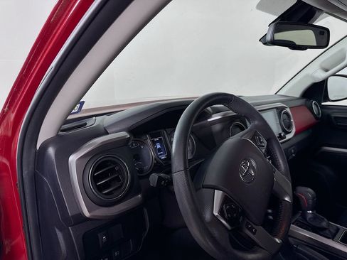 Used 2023 Toyota Tacoma SR5 image 9