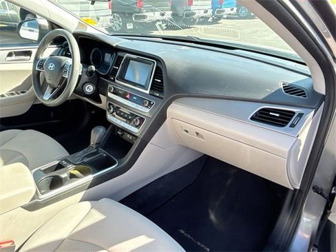 Used 2019 Hyundai Sonata SE image 23