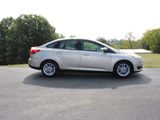 Used 2018 Ford Focus SE image 2