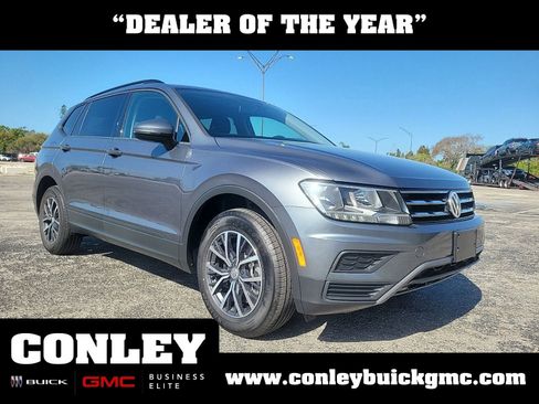 Used 2021 Volkswagen Tiguan S image 2