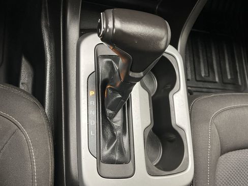 Used 2021 Chevrolet Colorado LT w/ Fleet Safety Package image 21