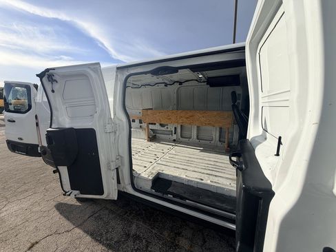 Used 2020 Ford Transit 250 Low Roof RWD image 9